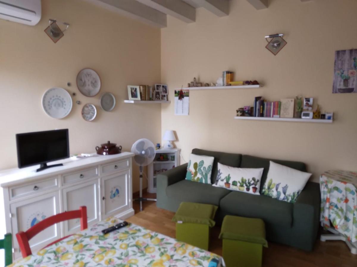 Appartamento La Casa Di Pia Càbras Esterno foto